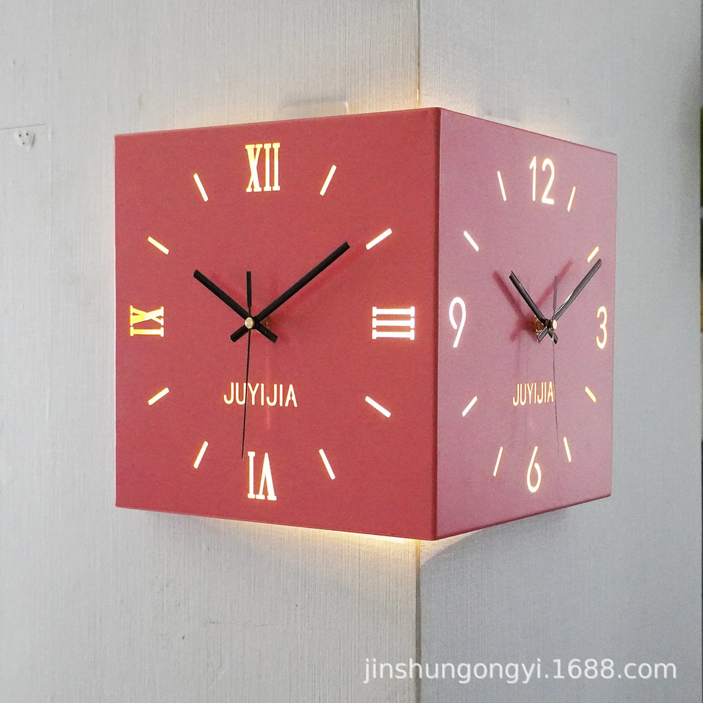 Horloge Mural Métal Double-Face Silencieuse Angle Design