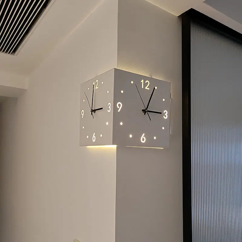 Horloge Mural d'Angle Double Face Capteur Lumière