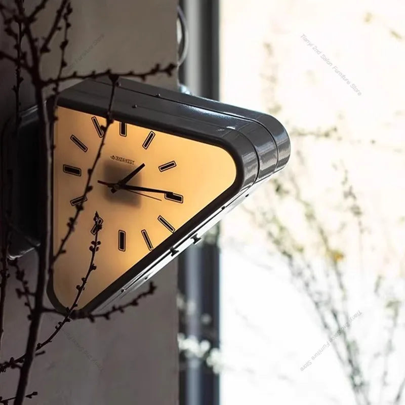 Horloge Murale Design Nordique Double Face Coin Salon