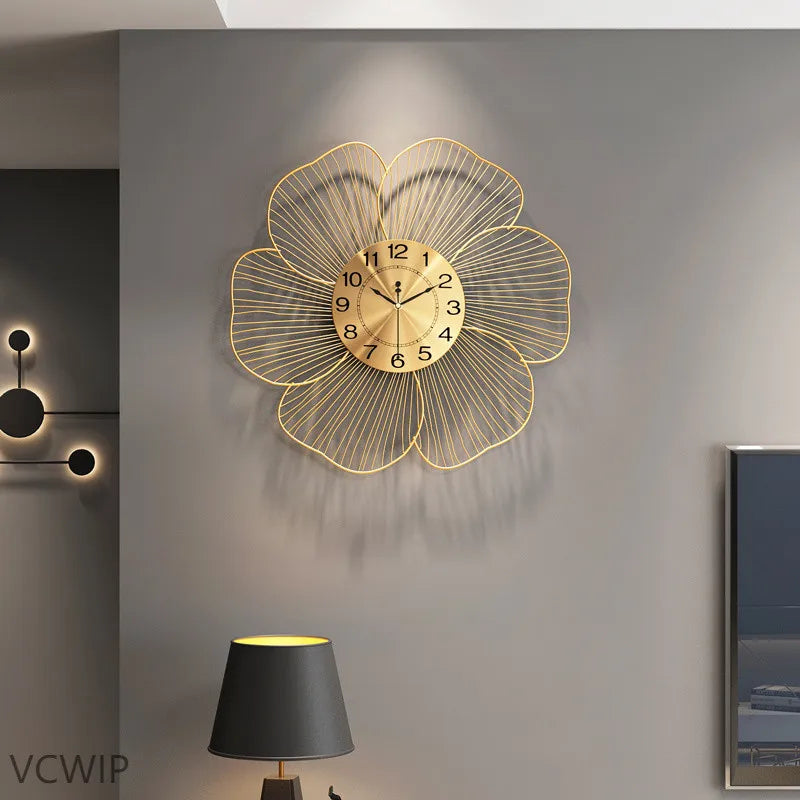 Horloge Mural Grande Pivoine Dorée Métal Luxe Silencieuse