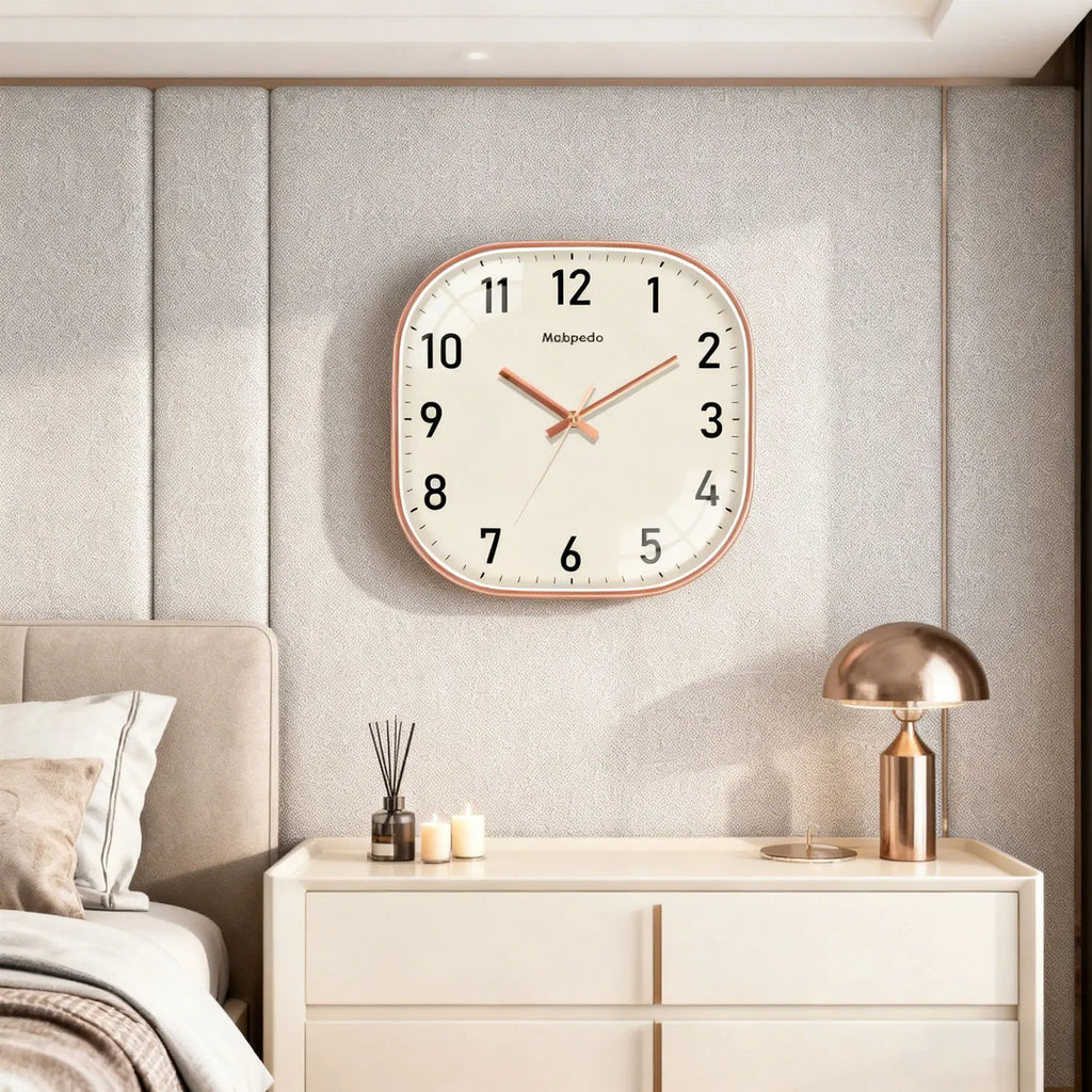 Horloge Mural Carrée Quartz Beige Moderne Élégante